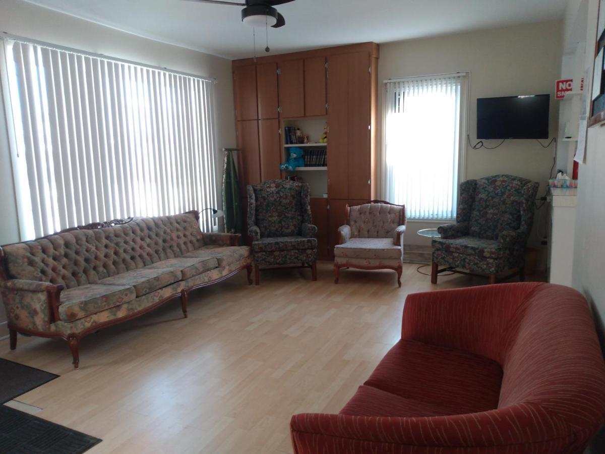 Auberge Jeunesse A Loulou Lévis المظهر الخارجي الصورة